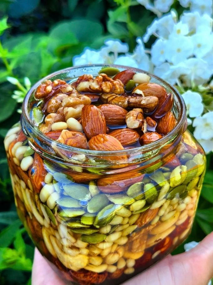 Premium nuts in honey(600 g)