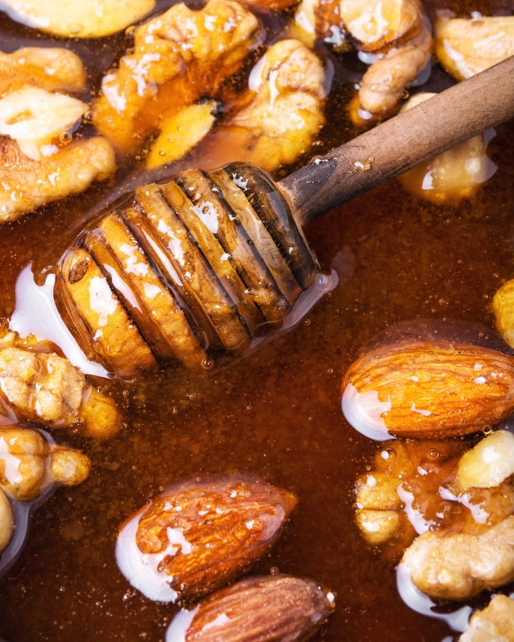 Premium nuts in honey(600 g)